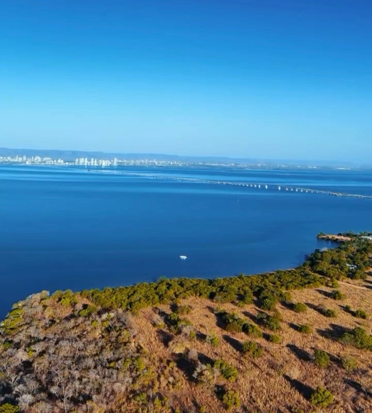 Vista aérea do Lago de Palmas 2